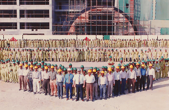 Addley with the team that worked on the Deira City Centre project in 1995.