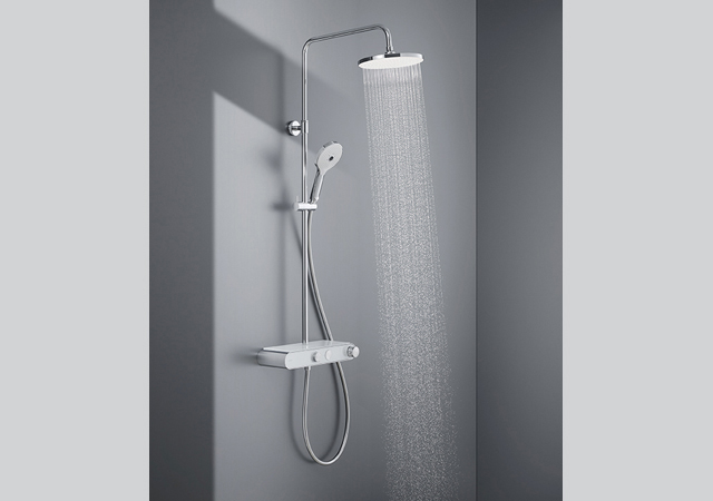 Shower System Shelf 1050 offers an intensive showering experience.